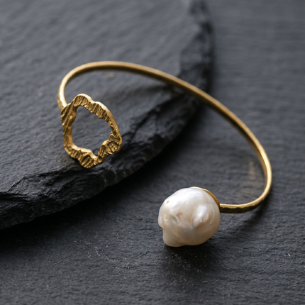 Aurora Pearl Cuff