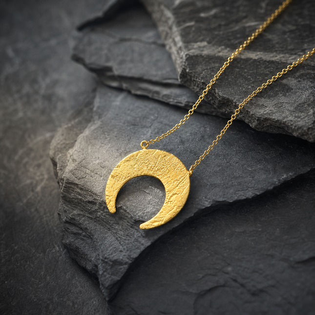 Horseshoe Necklace