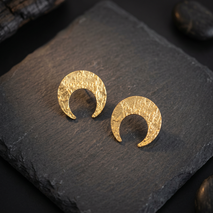 Horseshoe Studs