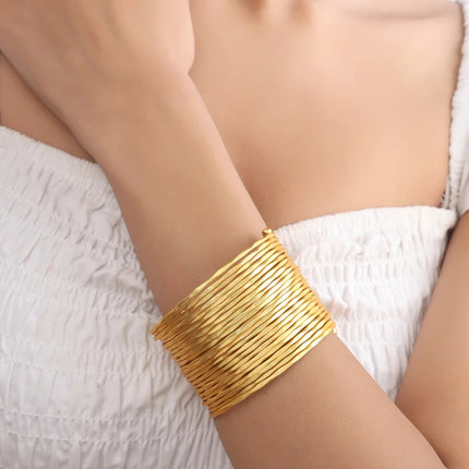 Nova Cuff