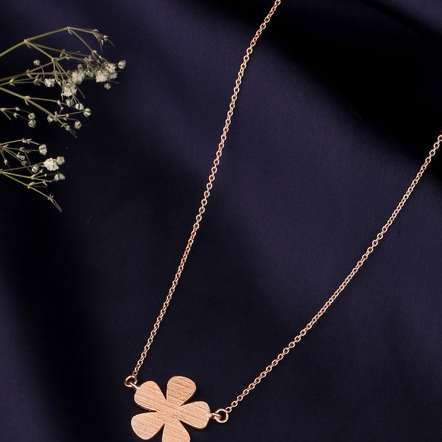 Fleur Necklace