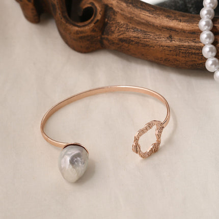 Aurora Pearl Cuff